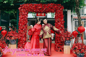 Cổng hoa cưới màu trắng