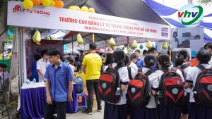 Ngày hội tư vấn xét tuyển ĐH-CĐ năm 2021 với chủ đề“Cùng bạn quyết định tương lai”