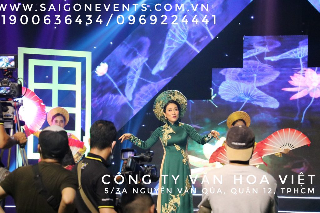 Nghệ sĩ Vân Khánh